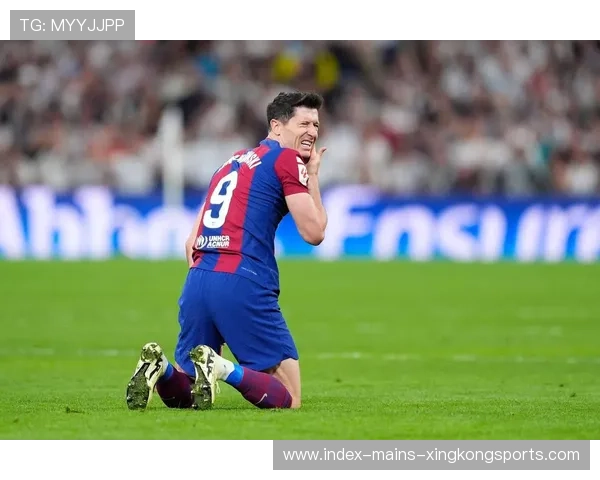 巴萨莱万脚底轻点间接助攻费兰破门：一场细节之美的软文解码